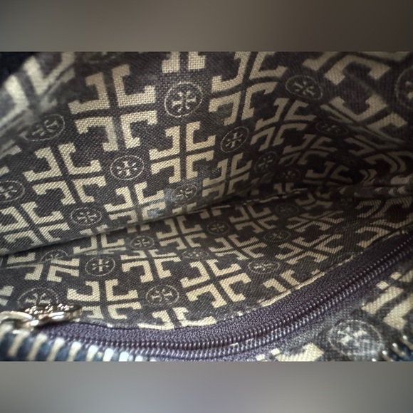 Tory Burch Wristlet Wallet - Picture 6 of 12